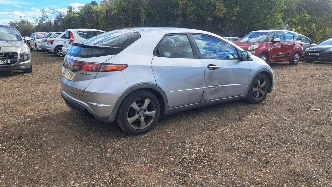 Honda Civic 2007 photo 3