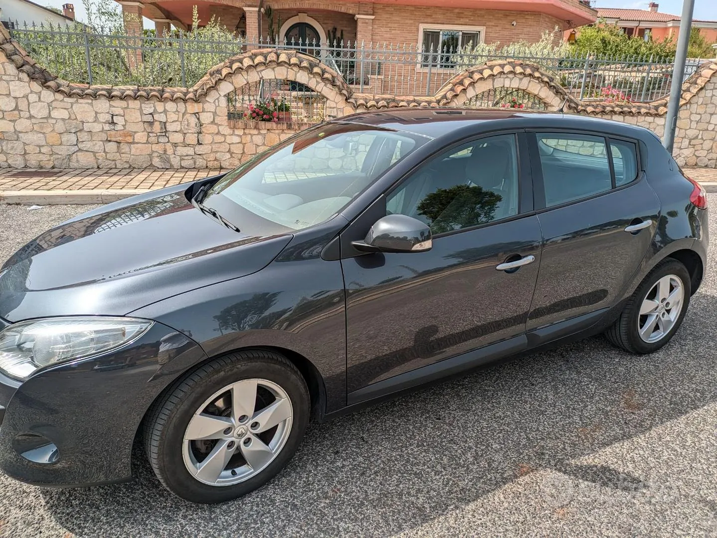 Renault Megane 2010 photo 3
