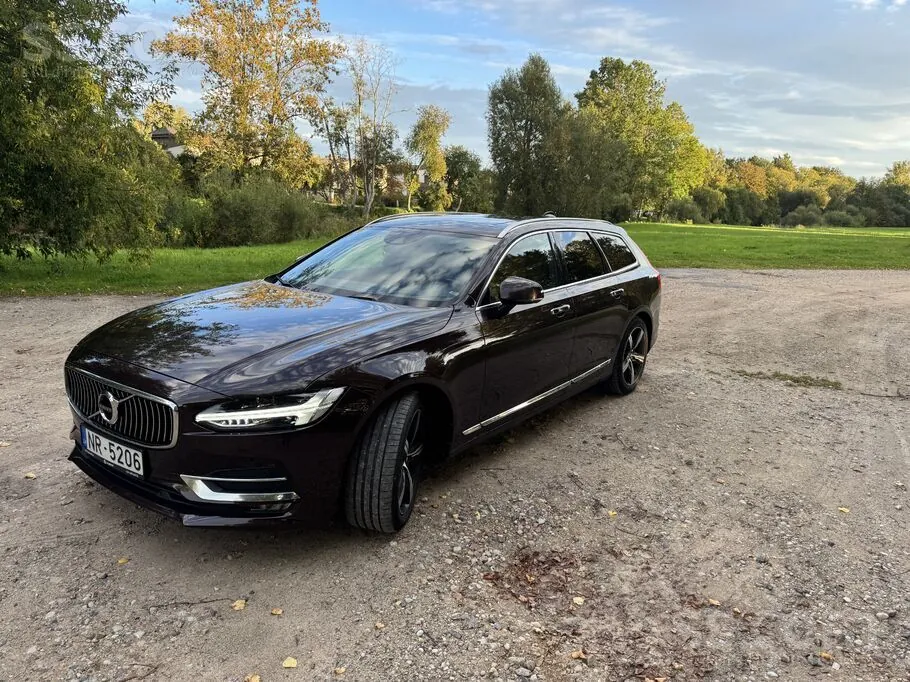 Volvo V90