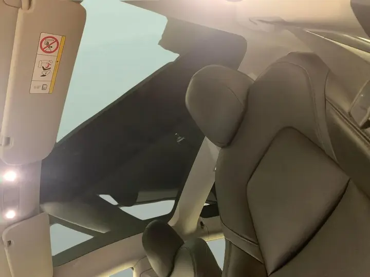 Tesla Model 3 2022 photo 5