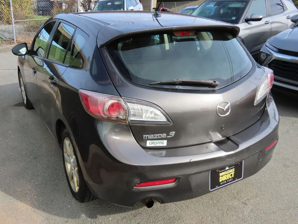Mazda 3 2011 photo 4