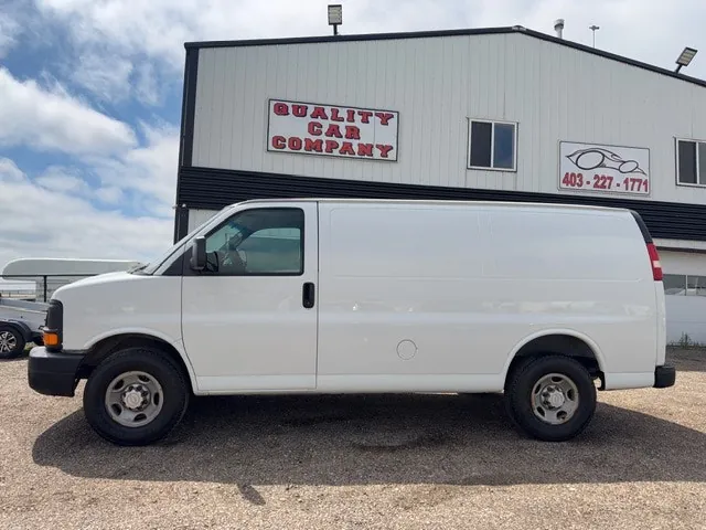 Chevrolet Express 2015 photo 2