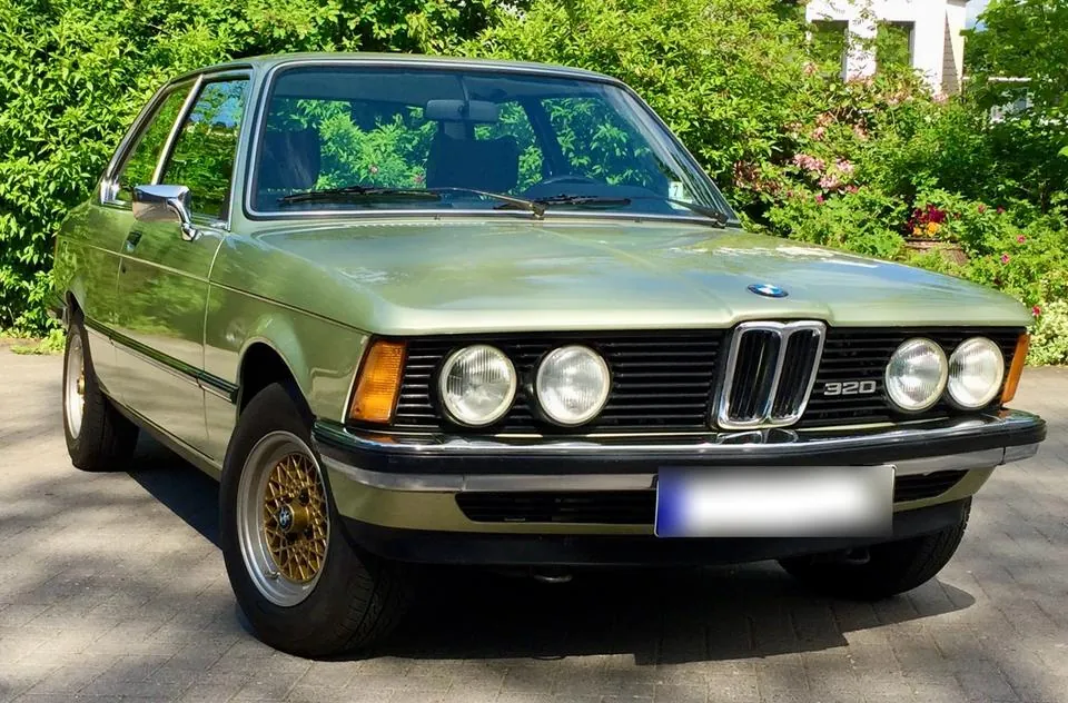 BMW 320