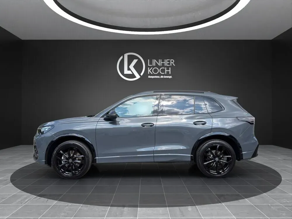 Volkswagen Tiguan 2024 photo 2