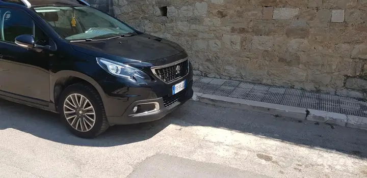 Peugeot 2008 2018 photo 2
