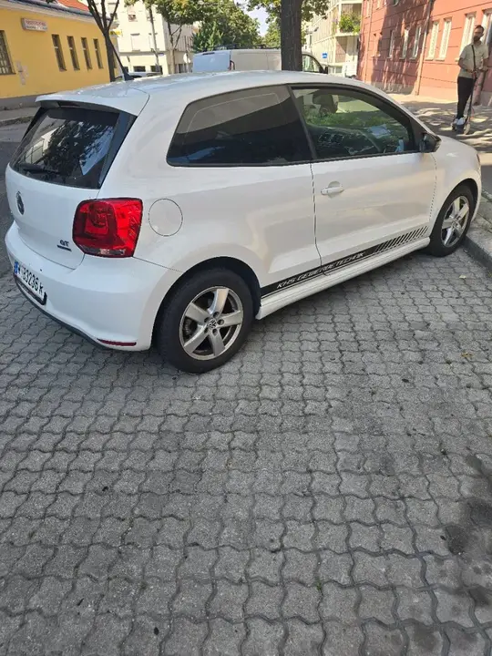 Volkswagen Polo 2014 photo 3