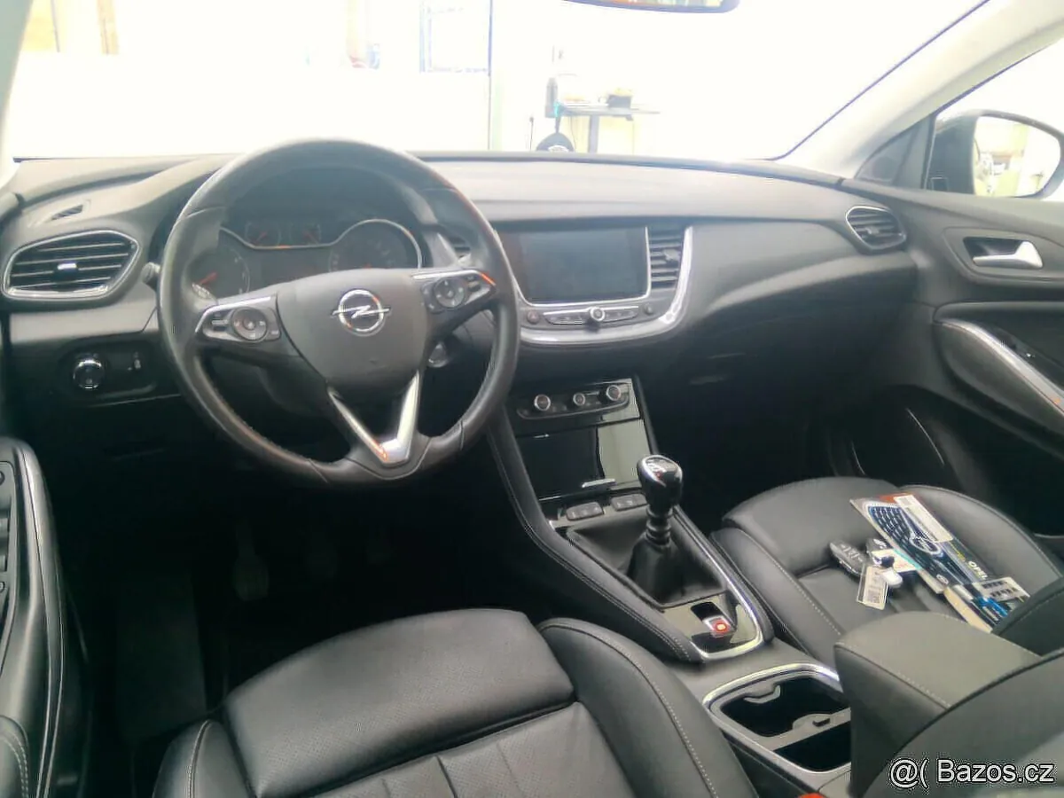 Opel Grandland X 2018 photo 3