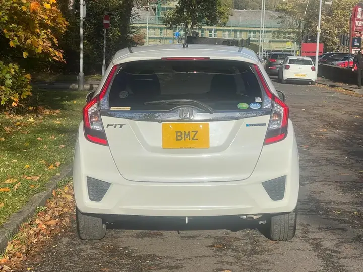 Honda Jazz 2015 photo 4