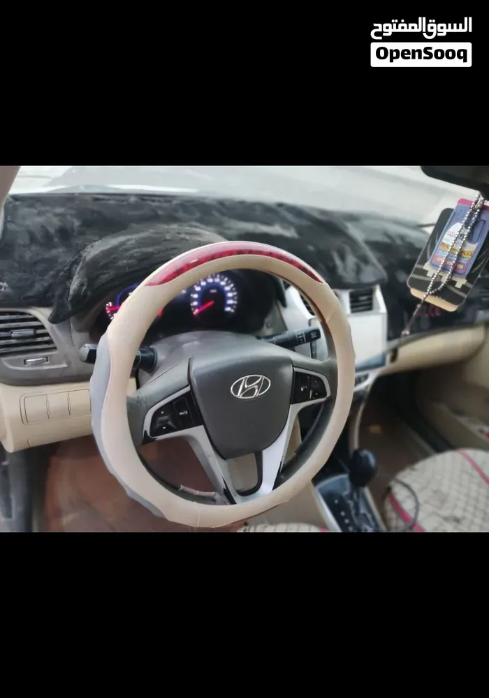 Hyundai Accent 2015 photo 4