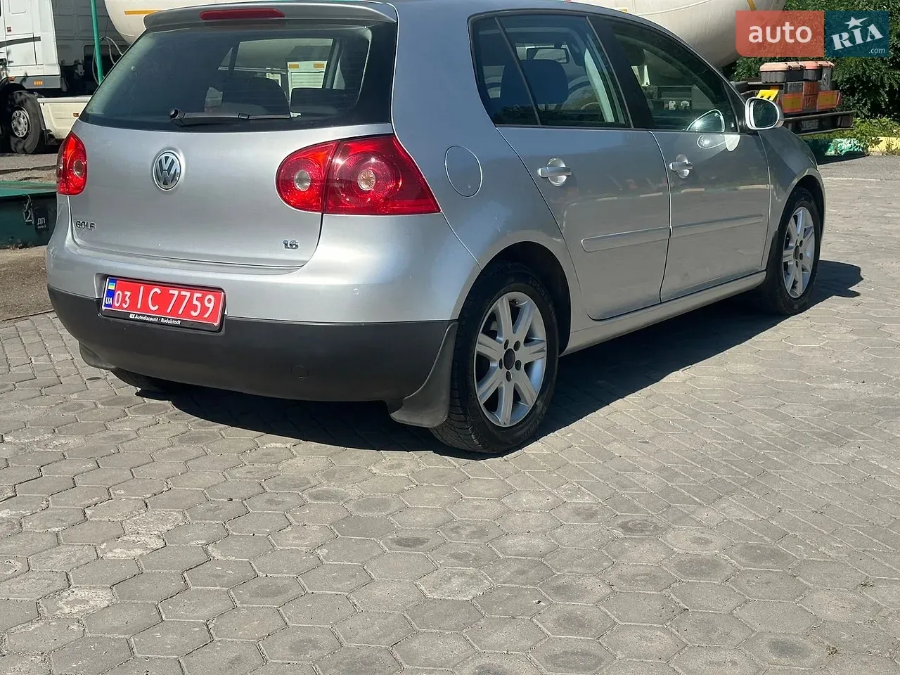 Volkswagen Golf 2005 photo 4