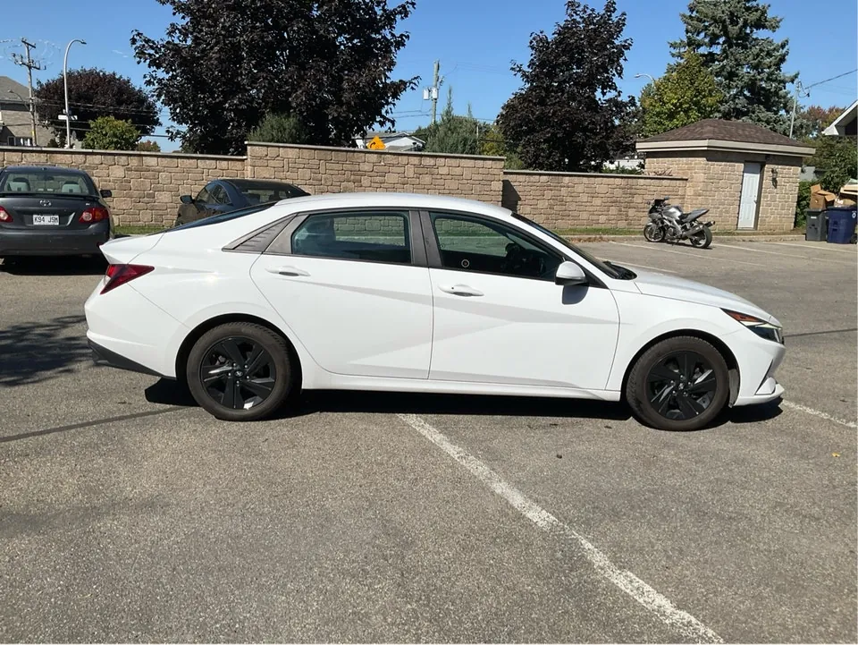 Hyundai Elantra 2021 photo 2