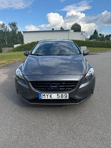 Volvo V40 2013 photo 2