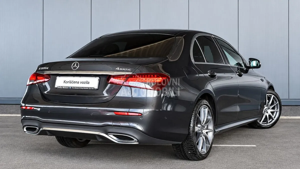 Mercedes-Benz E 220 2023 photo 2