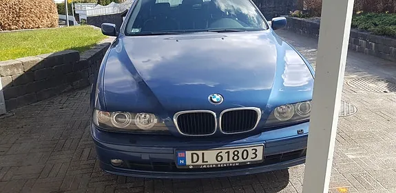 BMW 525I