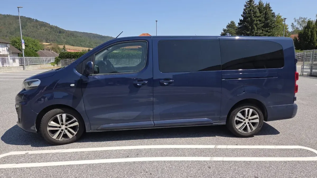 Peugeot Traveller 2018 photo 2