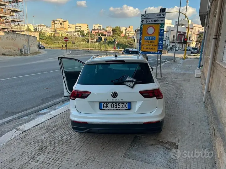 Volkswagen Tiguan 2022 photo 3