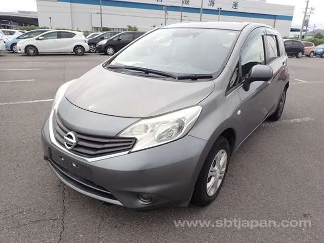 Nissan Note 2014 photo 2