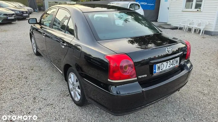 Toyota Avensis 2003 photo 4