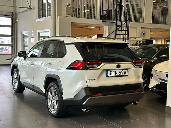 Toyota Rav4 2021 photo 3