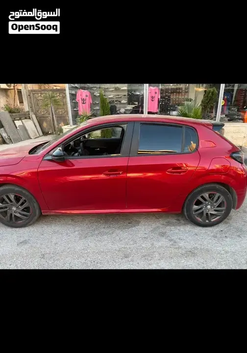 Peugeot 208 2022 photo 3