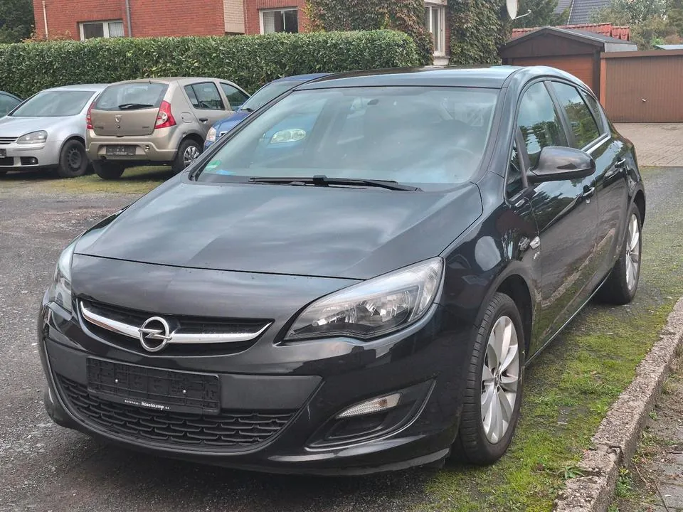 Opel Astra J