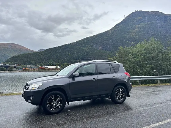 Toyota Rav4 2009 photo 2