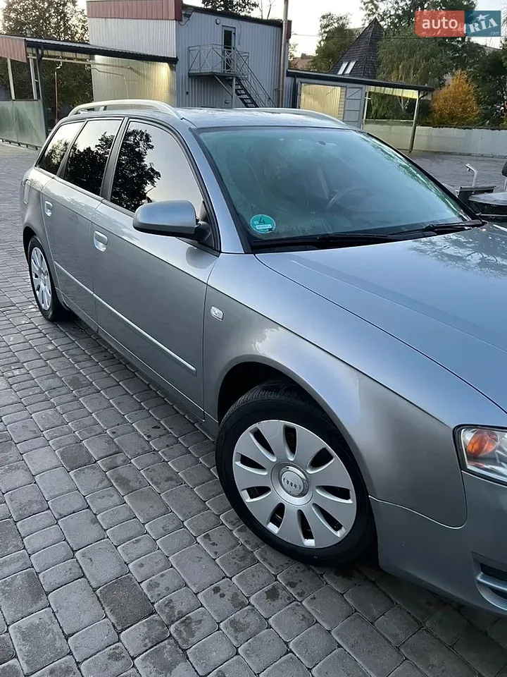 Audi A4 2005 photo 2