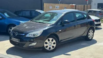 Opel Astra 2009 photo 2