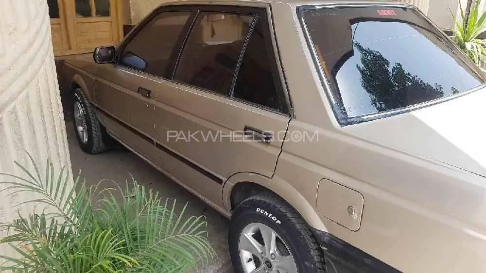 Nissan Sunny