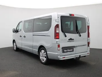 Renault Trafic 2024 photo 2