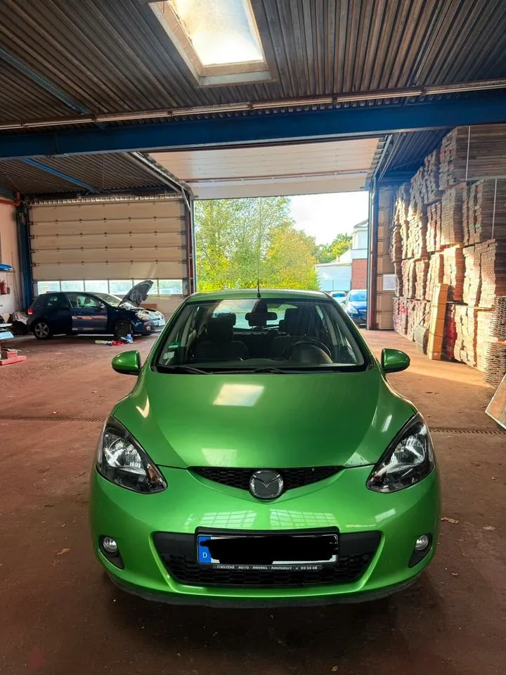 Mazda 2