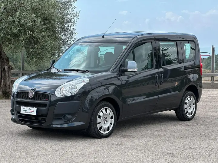 Fiat Doblò 2011 photo 2