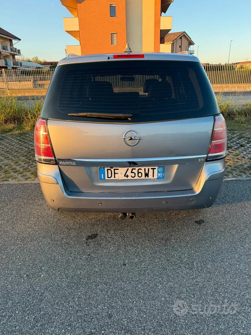 Opel Zafira B 2007 photo 5