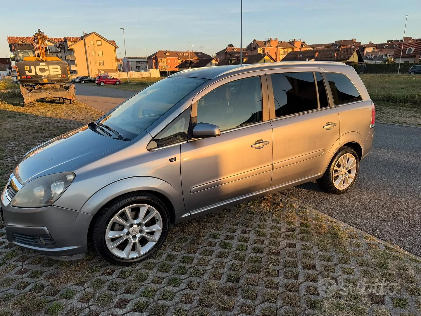 Opel Zafira B 2007 photo 2