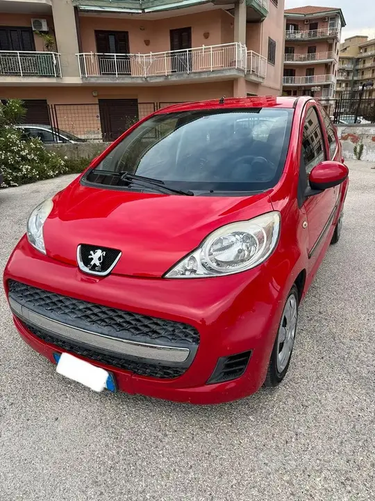 Peugeot 107 2009 photo 2