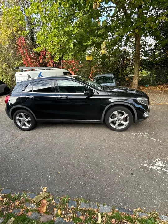 Mercedes-Benz Gla 2017 photo 2