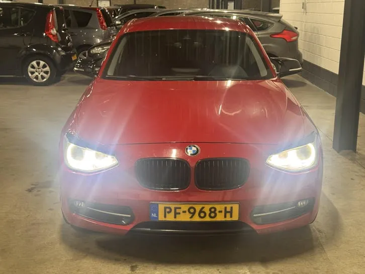 BMW 1 Series 2011 photo 2