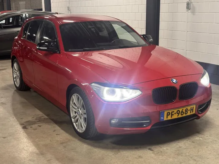 BMW 1 Series 2011 photo 3