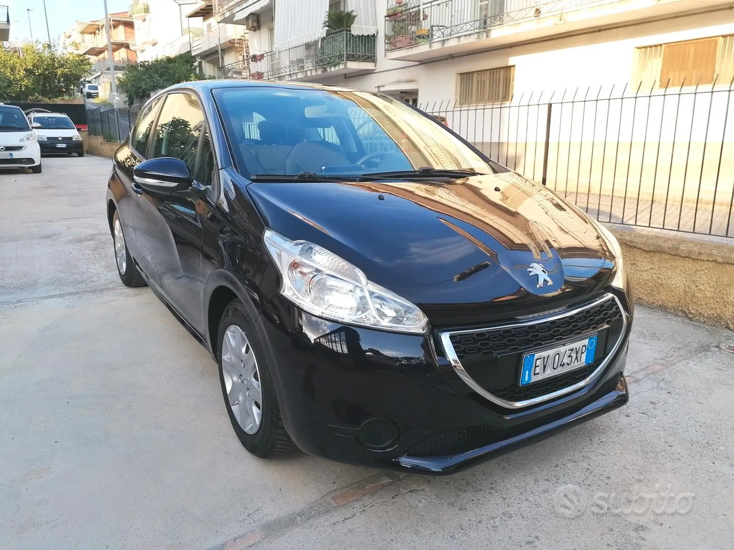 Peugeot 208 2014 photo 3