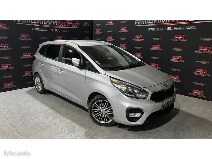 Kia Carens