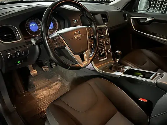Volvo V60 2013 photo 3