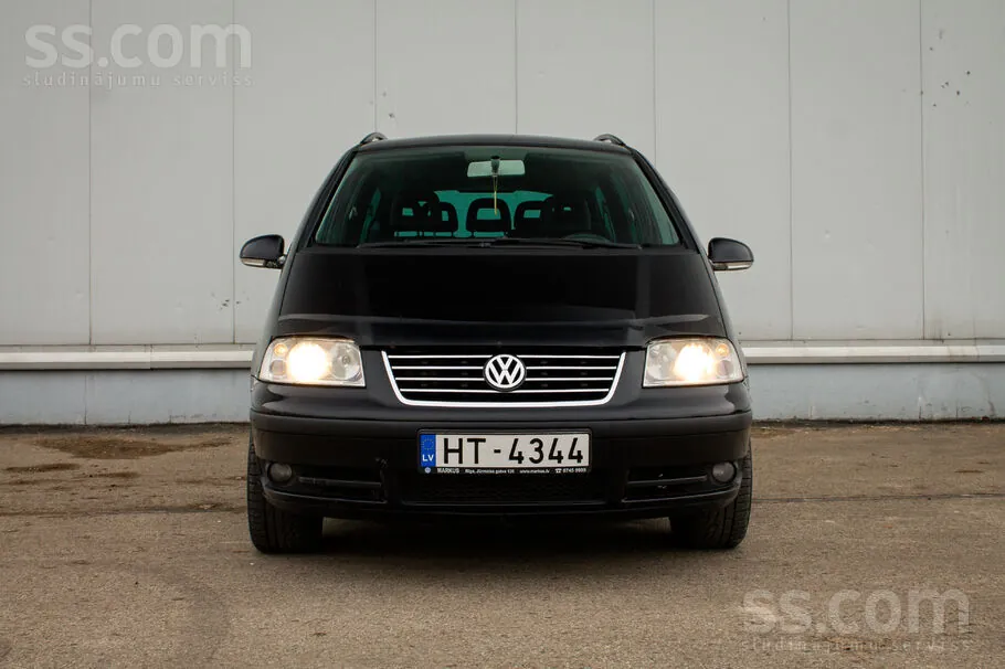 Volkswagen Sharan 2007 photo 2