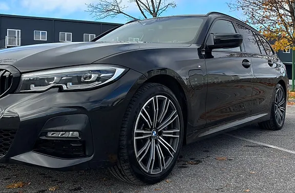 BMW 330E 2021 photo 2
