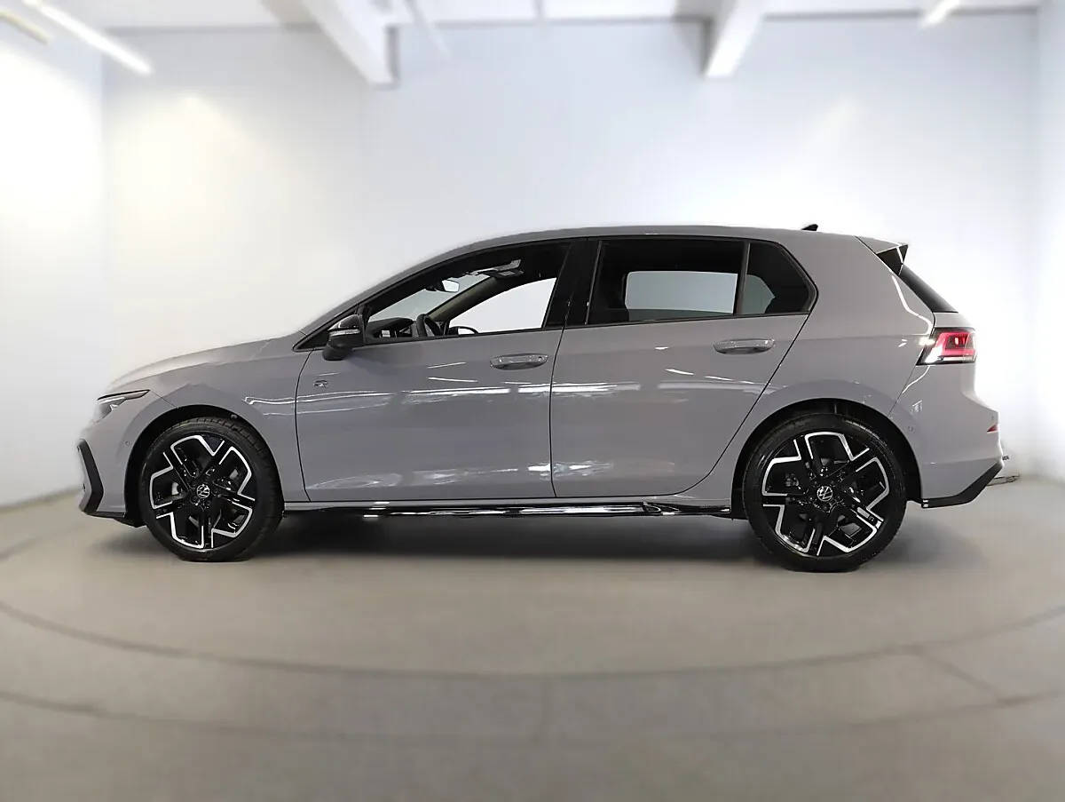 Volkswagen Golf 2026 photo 3