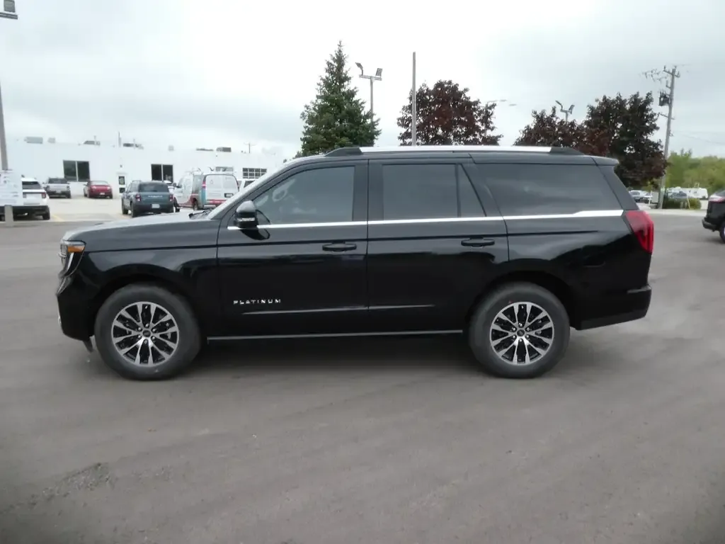 Ford Expedition 2025 photo 2