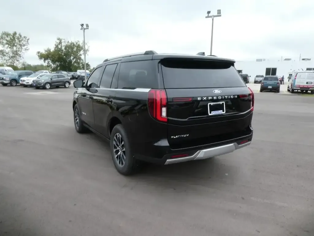 Ford Expedition 2025 photo 3
