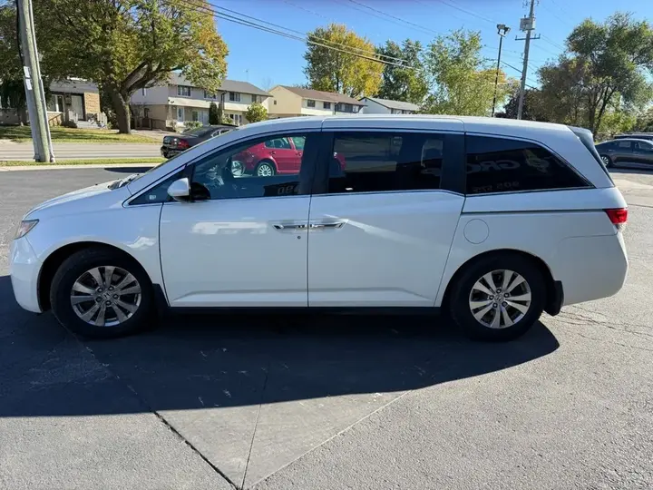 Honda Odyssey 2016 photo 4
