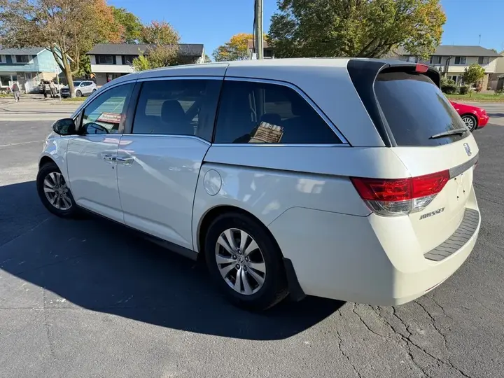 Honda Odyssey 2016 photo 5