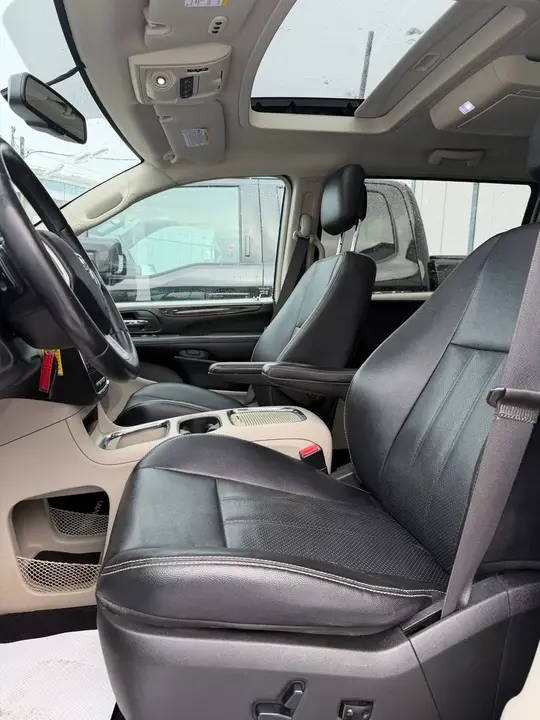 Dodge Grand Caravan 2015 photo 4