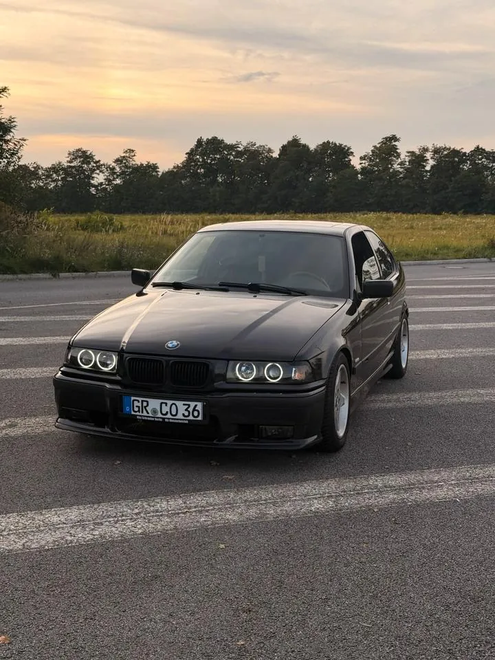BMW 318Ti